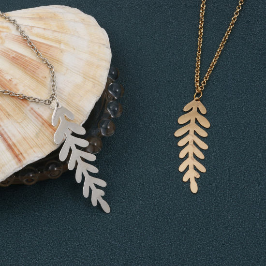 Immagine di Lega di Ferro Collezione Flora Ciondoli Foglia Multicolore Pittura 5.1cm x 1.6cm , 10 Pz