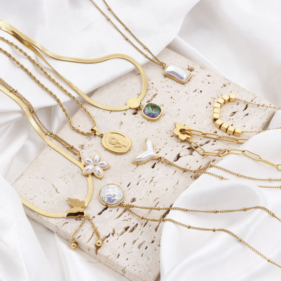 Picture of 304 Stainless Steel Stylish Curb Link Chain Necklace 18K Gold Plated Fishtail Imitation Pearl