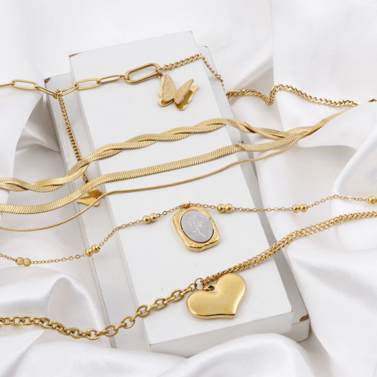 Picture of 304 Stainless Steel Stylish Link Cable Chain Necklace 18K Gold Plated Butterfly Animal Clear Rhinestone