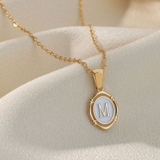 Immagine di Ecologico Elegante Semplice 18K Vero Oro Placcato Rame Cavo Catena Ovale Lettera Maiuscola Messaggio " A-Z " Collana con Ciondolo Per Donne Anniversario 38cm Lunghezza, 1 Pz