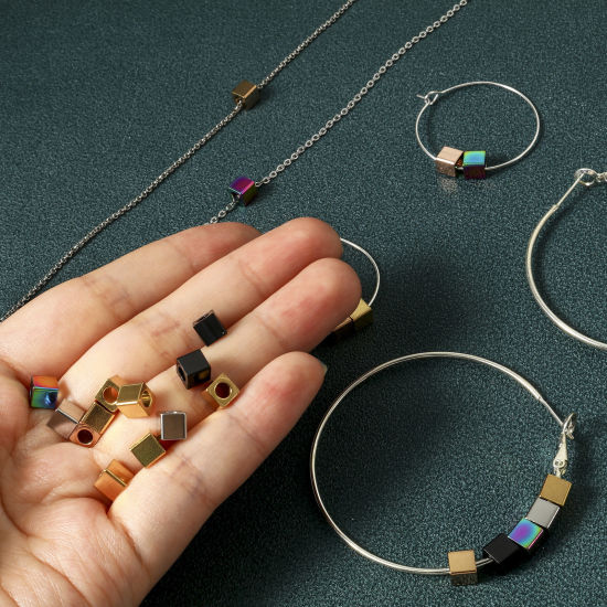 Immagine di Placcatura Sottovuoto Ecologica 304 Acciaio Inossidabile Perline per la Creazione di Gioielli con Ciondoli Fai-da-te Cubo Multicolore 4mm x 4mm, Buco: Circa 1.8mm, 10 Pz