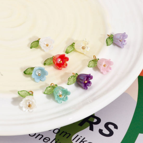 Bild von Zinklegierung + Harz Charms Vergoldet Bunt Blume Blätter Maiglöckchen 3D 14.5mm x 14mm, 10 Stück