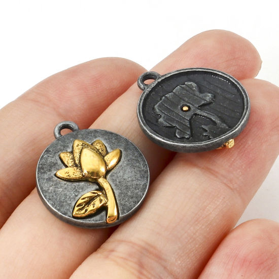 Imagen de Zamak Flor del Mes de Nacimiento Colgantes Charms Antiguo-estaño Oro antiguo Dos Colores Ronda Flor 20mm x 17.5mm, 10 Unidades