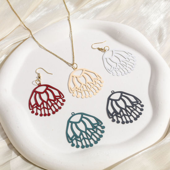 Bild von Eisenlegierung Filigran Stempel Verzierung Anhänger Bunt Blumen Hohl 4cm x 3.6cm, 10 Stück