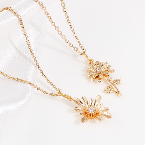 Immagine di Ottone Charms Fiore 18K Vero Oro Placcato Stella Trasparente Cubic Zirconiae 2 Pz