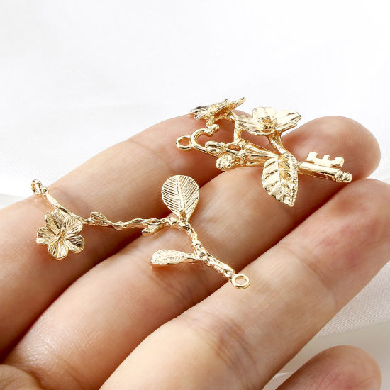 Picture of Brass Pendants 18K Real Gold Plated Flower Leaf 3D