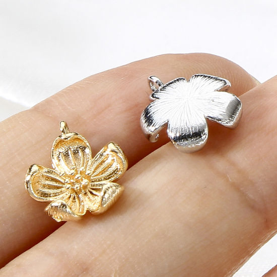 Image de Breloques en Laiton Fleur Plaqué Or Véritable Fleur de Pêche 3D 13mm x 11mm, 5 Pcs