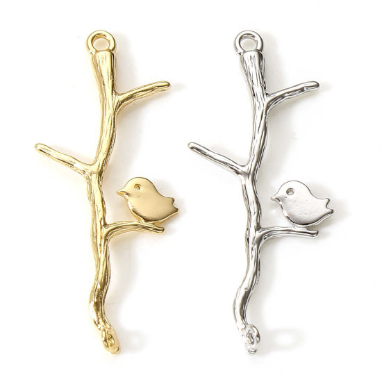 Imagen de Latón Conectores Dijes Colgantes Pájaro Rama Oro Real Chapado 3.5cm x 1.4cm, 2 Unidades
