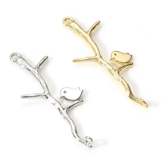 Imagen de Latón Conectores Dijes Colgantes Pájaro Rama Oro Real Chapado 3.5cm x 1.4cm, 2 Unidades