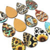 Bild von Natürliches Holz West-Cowboy Anhänger Bunt Tropfen 6cm x 4cm, 10 Stück