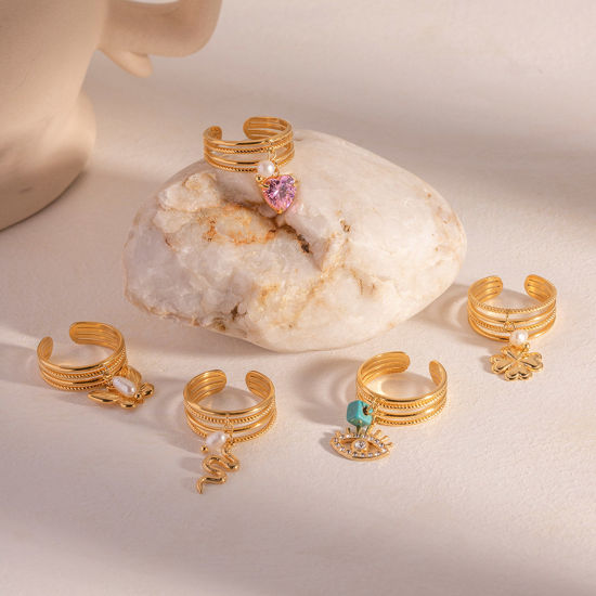 Imagen de 1 Unidad Enchapado al Vacío Ecológico Retro Elegante 18K Oro Real Chapado 304 Acero Inoxidable y Diamantes de Imitación Abierto Corazón Flor Anillos Para Mujeres Fiesta