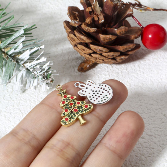 Bild von 1 Stück Messing Weihnachten Charms Bunt Weihnachten Weihnachtsbaum Weihnachtskugel Baumkugel Micro Pave Bunt Zirkonia