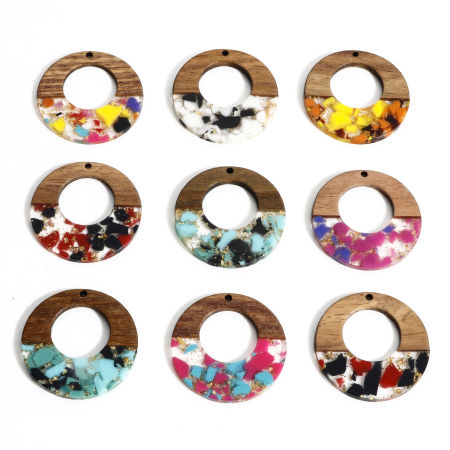 Wood Effect Resin Pendants Natural Circle Ring Gravels Chips 3.8cm Dia