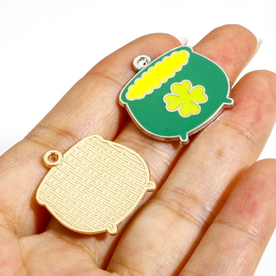 Image de 10 Pcs Breloques Fête de la St Patrick en Alliage de Zinc Argent Mat Blanc & Vert Émail