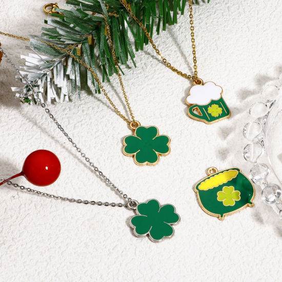Image de 10 Pcs Breloques Fête de la St Patrick en Alliage de Zinc Argent Mat Blanc & Vert Émail