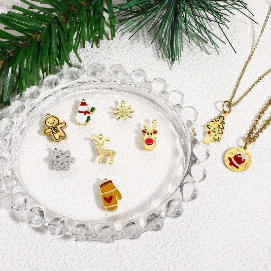 Image de 1 Pièce Breloques en 304 Acier Inoxydable Placage Sous Vide Écologique Élégant Pin de Noël Multicolore Bonhomme de Neige de Noël Émail