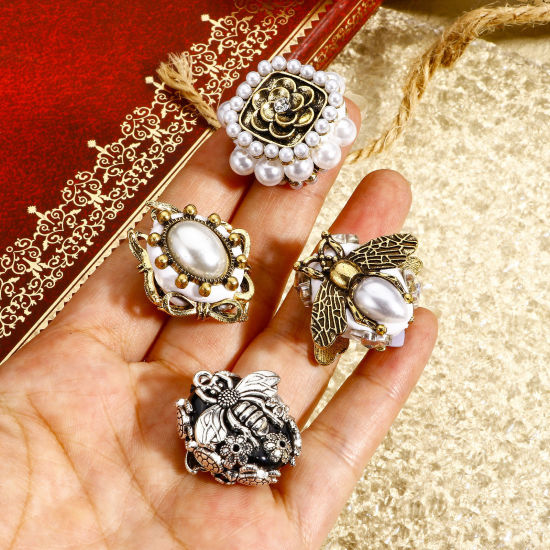 Image de 1 Pièce Perles pour DIY Fabrication de Bijoux Baroque en Alliage de Zinc & Pâte Polymère Ovale Multicolore Abeille 3D