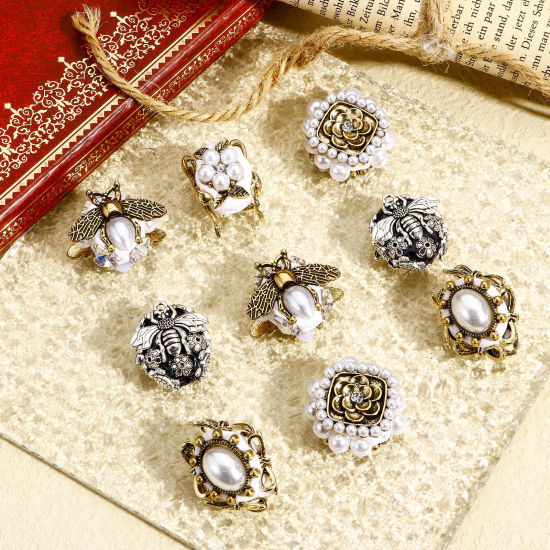 Image de 1 Pièce Perles pour DIY Fabrication de Bijoux Baroque en Alliage de Zinc & Pâte Polymère Ovale Multicolore Abeille 3D