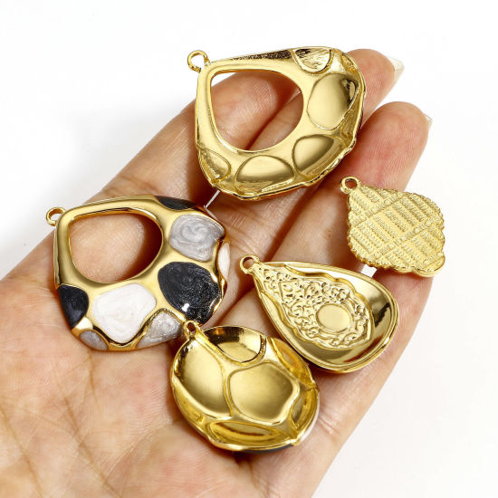 Изображение 1 ШТ 304 Нержавеющая Сталь & Камень Стиль Королевского Двора Подвески Овальные Позолоченный Разноцветный резной Узор С Эмалью