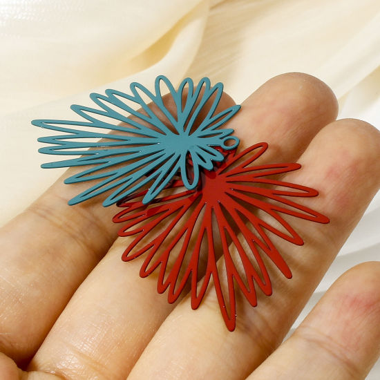 Image de 10 Pcs Pendentifs Estampe en Filigrane en Alliage de Fer Multicolore Feuilles de Fleur Laqué 3.9cm x 3.3cm