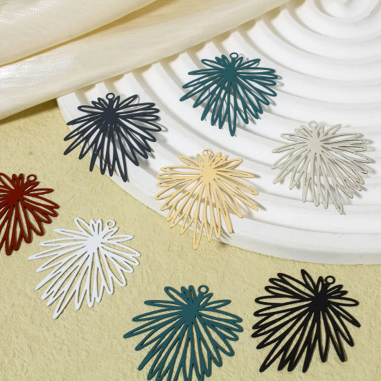 Image de 10 Pcs Pendentifs Estampe en Filigrane en Alliage de Fer Multicolore Feuilles de Fleur Laqué 3.9cm x 3.3cm
