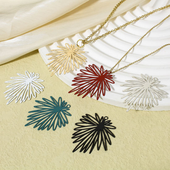 Image de 10 Pcs Pendentifs Estampe en Filigrane en Alliage de Fer Multicolore Feuilles de Fleur Laqué 3.9cm x 3.3cm
