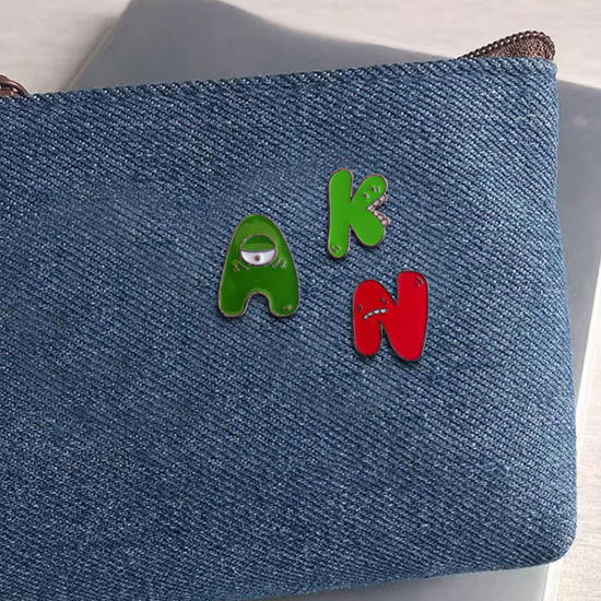 Immagine di 1 Pz Carino Spilla Mostro Occhi Lettere " A-Z " Multicolore Smalto