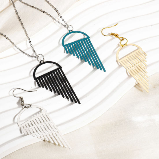 Immagine di 10 Pz Lega di Ferro Filigree Stamping Ciondoli Multicolore Nappine Mezzotondo Filigrana 4.7cm x 2.4cm