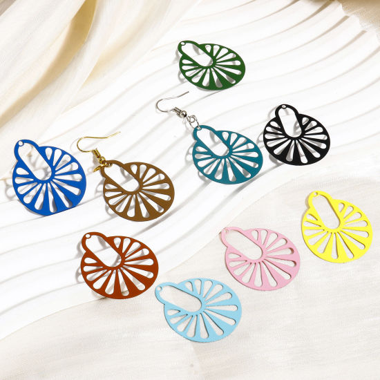 Immagine di 10 Pz Lega di Ferro Filigree Stamping Ciondoli Multicolore Ruota Filigrana 3.5cm x 2.9cm