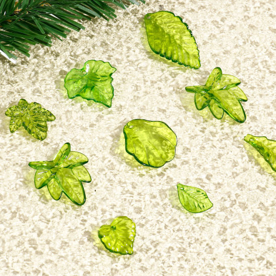 Picture of Acrylic Charms Leaf Green Transparent