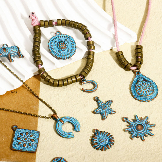 Image de 20 PCs Zinc Based Alloy Ocean Jewelry Charms Antique Copper Blue Patina
