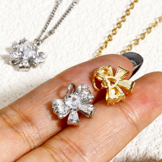 Immagine di 2 Pz Ecologico Ottone Abiti Charms Cravatta a Farfalla Vero Oro Placcato Micro Spianare Trasparente Cubic Zirconiae 13mm x 12mm