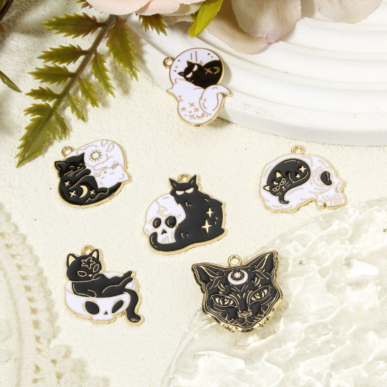 Picture of Zinc Based Alloy Halloween Charms Gold Plated Black & White Skeleton Skull Cat Enamel