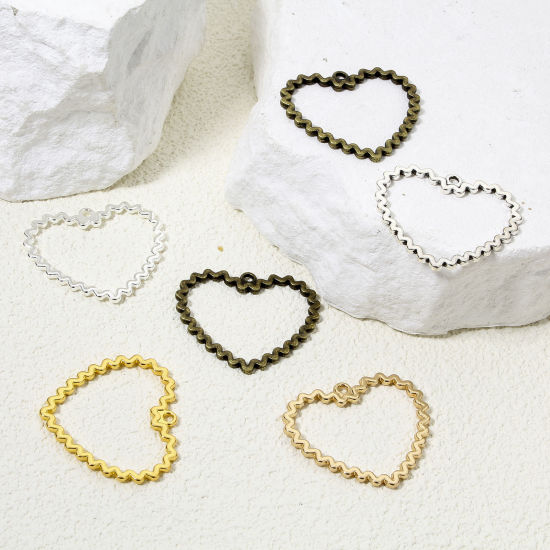 Imagen de 10 Unidades Zamak día de San Valentín Colgantes Multicolor Corazón Hueco 3.3cm x 2.9cm