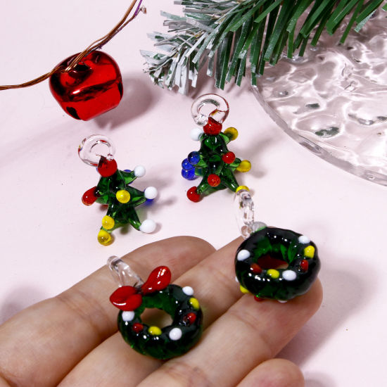 Image de 1 Pièce Pendentifs en Verre au Chalumeau Pin de Noël Vert 3D