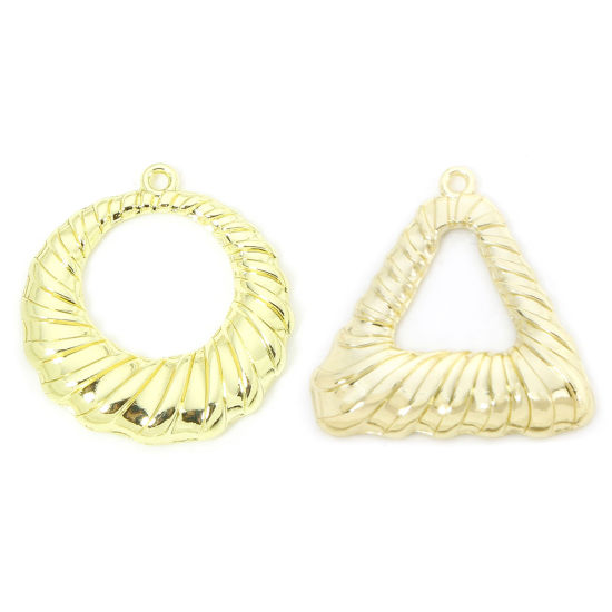 Picture of Zinc Based Alloy Geometric Pendants Gold Plated Texture Hollow