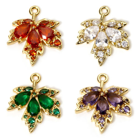 2 Pcs Breloques en Laiton & Verre Doré Multicolore Feuille d'érable Micro Pave à Strass Coloré 20mm x 17mm