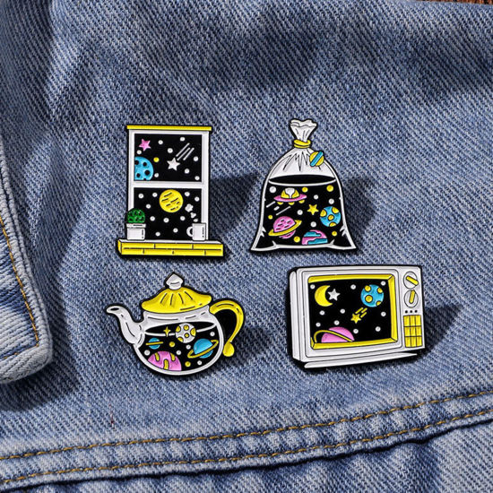 Image de 1 Pièce Broche Epingle Galaxie Fênetre Galaxie Univers Multicolore Émail