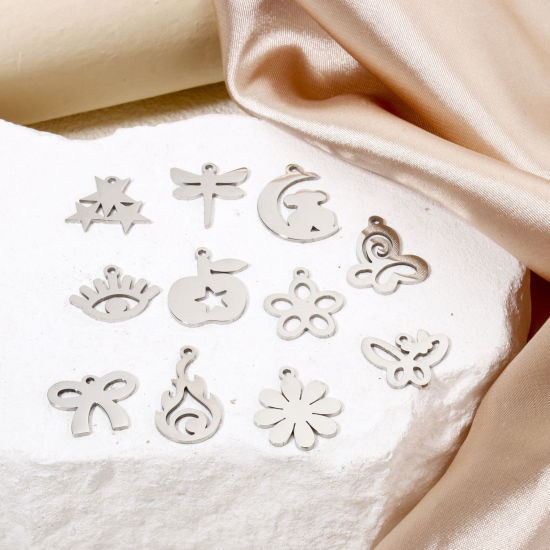 Immagine di 5 Pz Ecologico 201 Acciaio Inossidabile Semplice Ciondoli Fiore Margherita Tono Argento Liscio