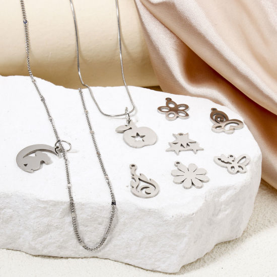 Immagine di 5 Pz Ecologico 201 Acciaio Inossidabile Semplice Ciondoli Fiore Margherita Tono Argento Liscio