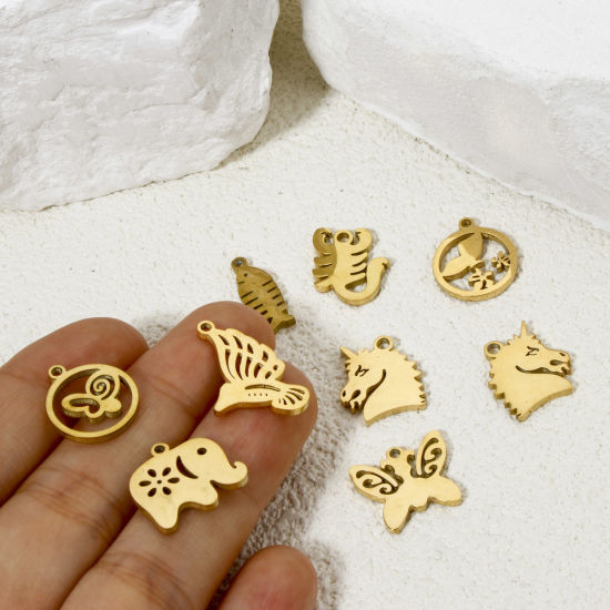 Picture of Vacuum Plating 304 Stainless Steel Cut Out Charms 18K Gold Plated Double-sided Polishing