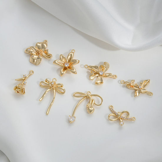 1 個 エコフレンドリー 真鍮 チャーム リボン 14K ゴールドメッキ 花 クリアジルコン の画像