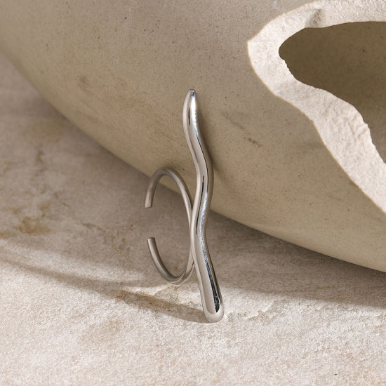 Image de 1 Pièce Placage Sous Vide Écologique À la Mode Bagues Ouvert Simple en 304 Acier Inoxydable Plaqué Or Véritable Motifs ligne Unisexe Fête
