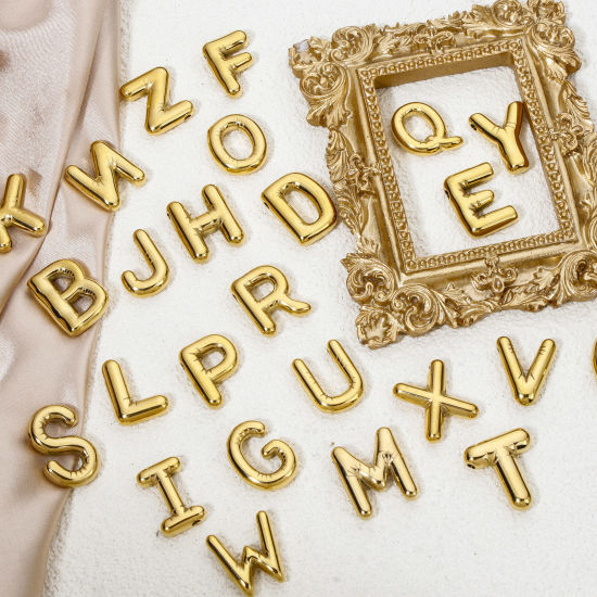 Изображение 2 ШТ Экологически чистое вакуумное покрытие 304 Нержавеющая Сталь Подвески 18K позолоченный прописная буква Сообщение " A-Z "