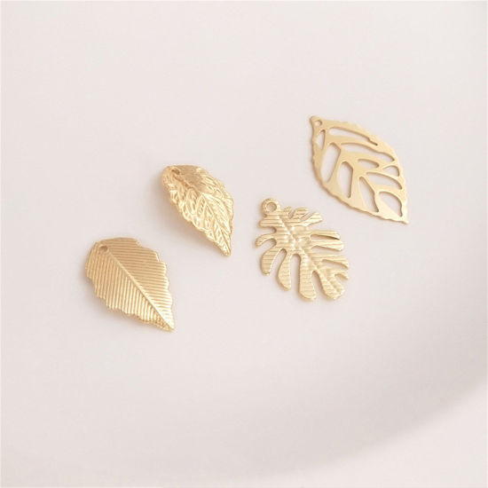 Image de 2 Pcs Breloques en Laiton Respectueux de la Nature Feuille Plaqué Or Véritable 14K