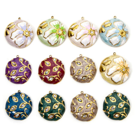 Eco-friendly Vacuum Plating 304 Stainless Steel & Rhinestone Flora Collection Charmes Gold Plated Round Disc Enamel