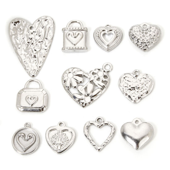 Picture of 304 Stainless Steel Valentine's Day Charmes Silver Tone Heart