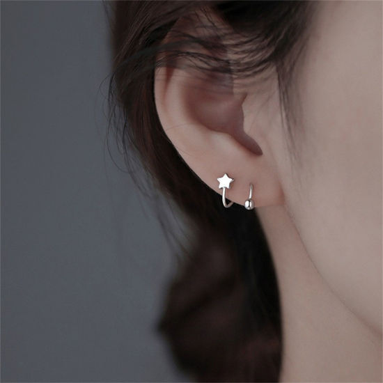 Picture of 304 Stainless Steel Ear Post Stud Earrings Silver Tone S Shaped 16mm x 11mm