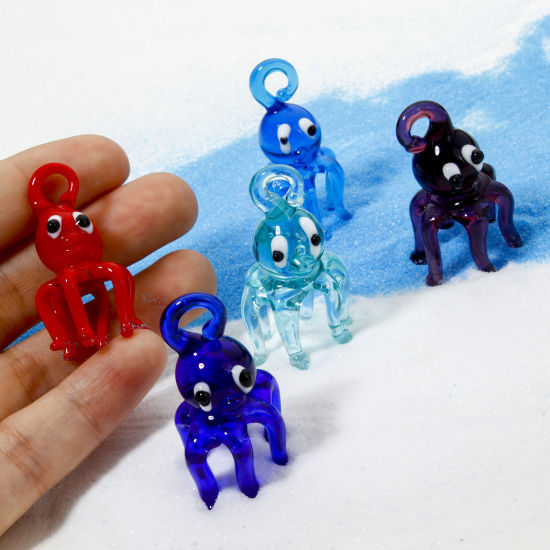 Image de 1 Pièce Pendentifs Bijoux d'Océan en Verre au Chalumeau Multicolore Poulpe 3D 4cm x 2.2cm