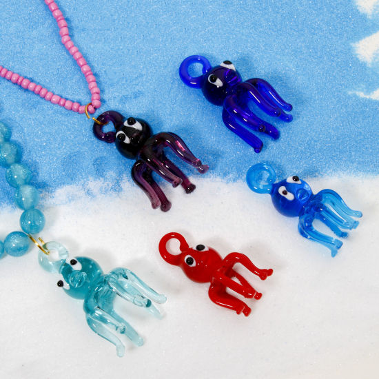 Image de 1 Pièce Pendentifs Bijoux d'Océan en Verre au Chalumeau Multicolore Poulpe 3D 4cm x 2.2cm